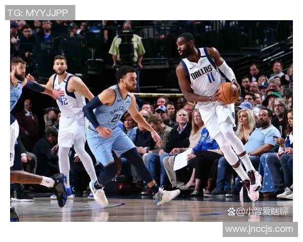 探索完美前锋足球的技巧与战术提升你的比赛表现与团队协作能力 探索完美前锋足球的技巧与战术提升你的比赛表现与团队协作能力